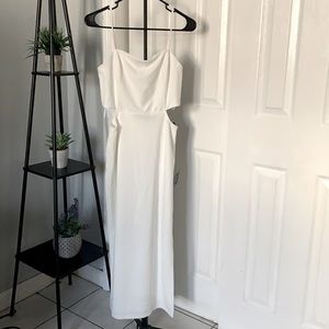 Lulu’s White Sleeveless Cutout Midi Dress Size M
